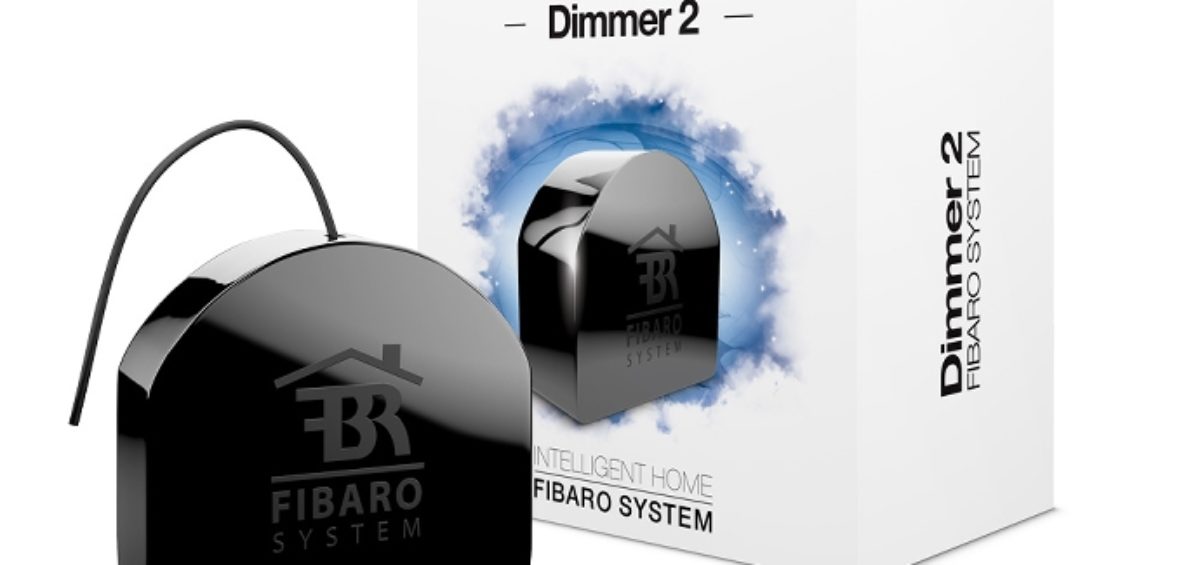 Fibaro Dimmer 2 vu de face avec emballage