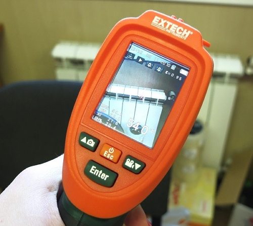Thermomètre vidéo infrarouge Extech VIR50 avec fonction mesure de température avec et sans contact